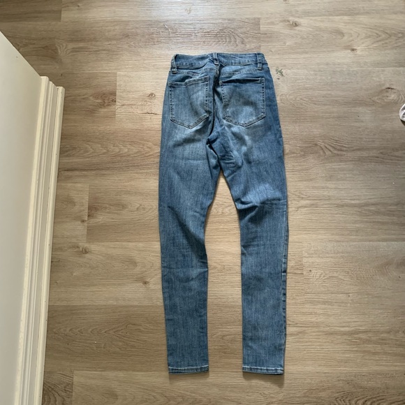 Jeans. - Picture 3 of 5
